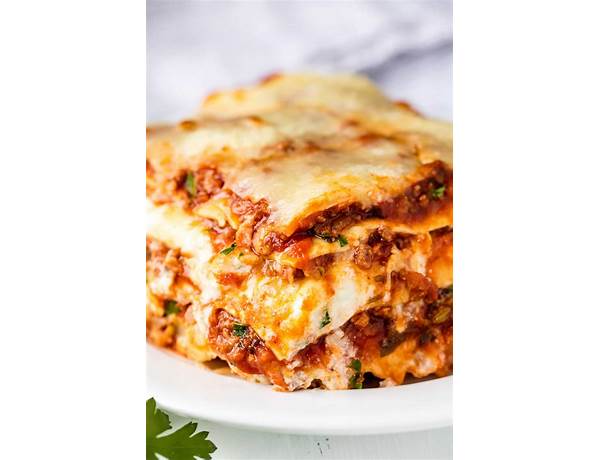 Artisan style lasagna food facts