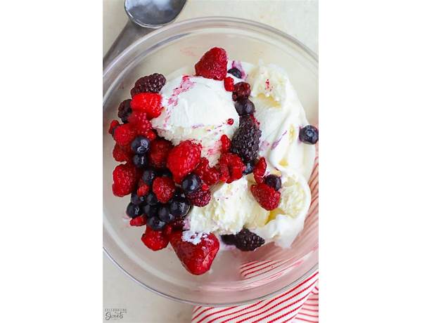 Berries and cream ingredients