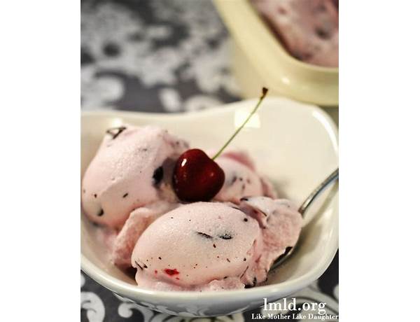 Cherry chip ice cream food facts