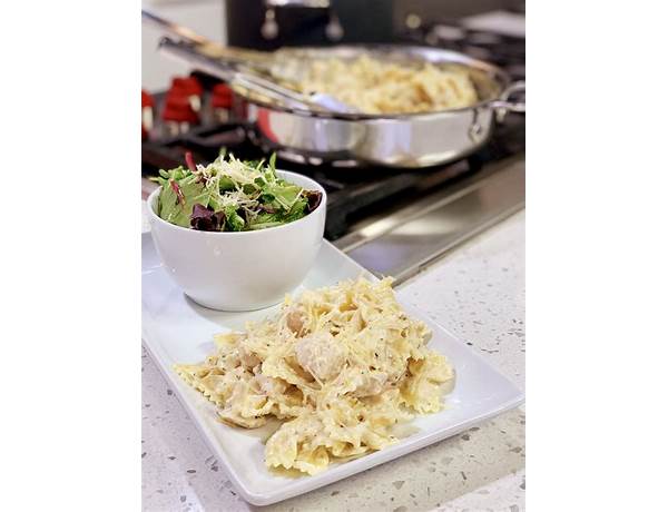 Chicken cutlet bowtie alfredo small meal ingredients