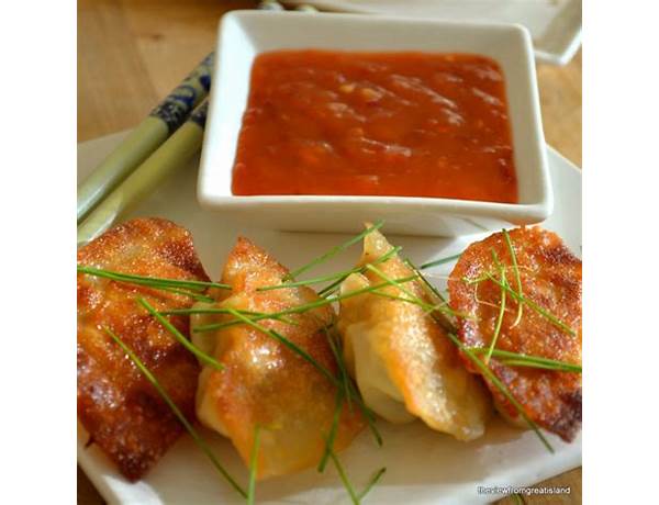Chicken gyoza potstickers food facts