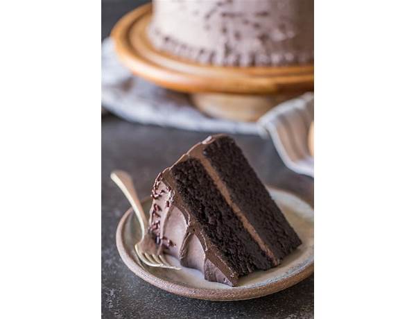 Chocolate cake with chocolate whipped icing ingredients