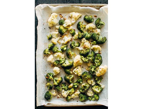 Everything broccoli roasted cauliflower ingredients