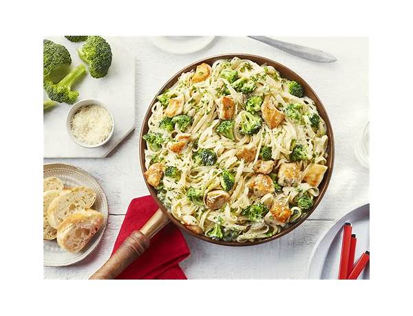 Fettucine alfredo au brocoli et au poulet food facts