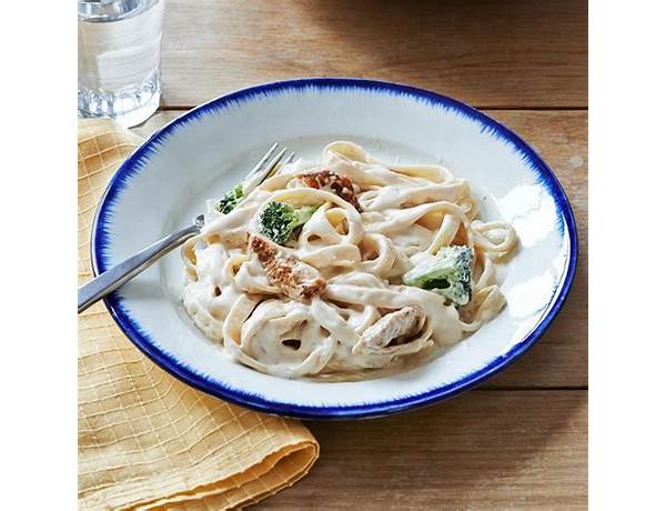 Fettucine alfredo au brocoli et au poulet ingredients