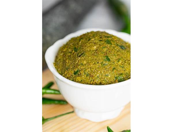 Green curry paste, fresh green chilies & spices food facts