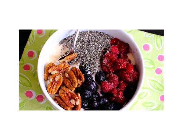 Mango yogurt chia and berries food facts