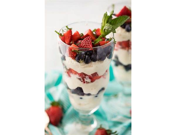 Mixed berry parfait food facts