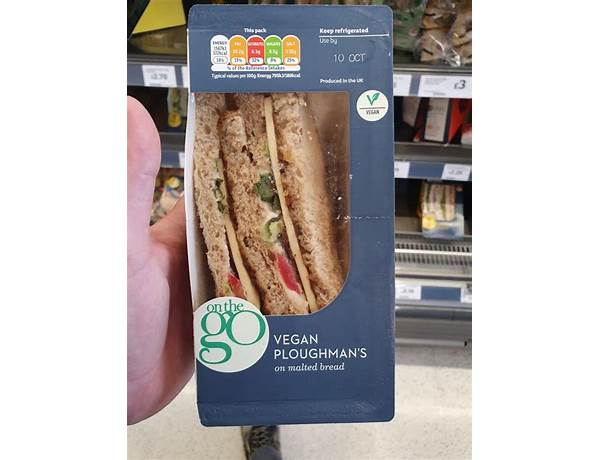 On the go red leicester ploughmans with pickle on malted bread meal deal food facts
