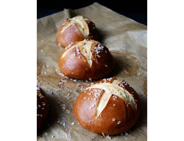 Pretzel rolls ingredients