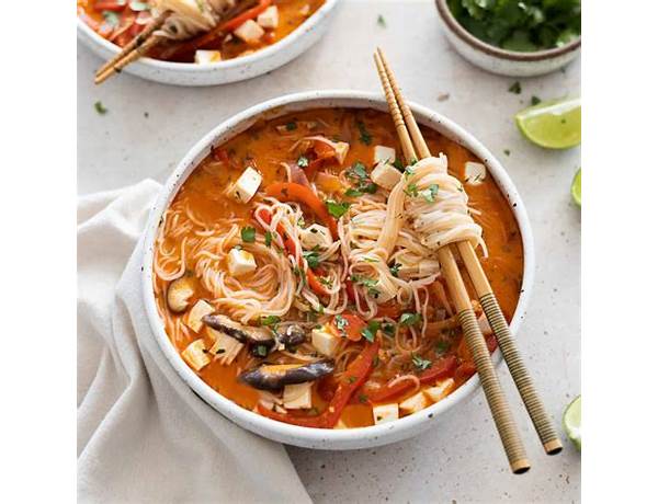 Red curry thai noodles food facts