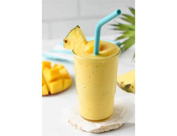 Smooth pineapple-mango sauce with pieces of pineapple ingredients