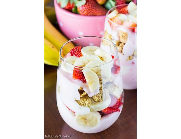 Strawberry banana parfait ingredients