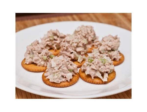 Tuna and crackers food facts